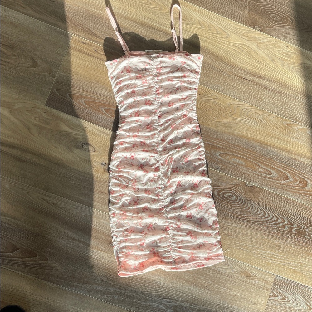 Floral Pink Ruched Dress - Picture 2 of 4